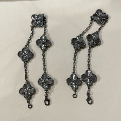 [⭐Renara]CLOVER 5 MOTIF BLACK BRACELET