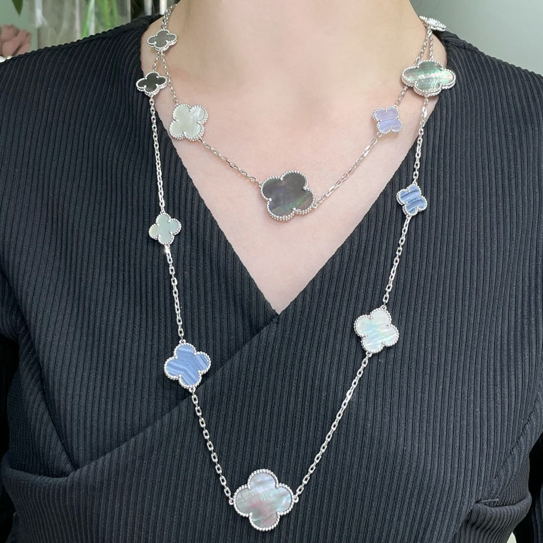 [⭐Renara]CLOVER 16 MOTIF CHALCEDONY MOP SILVER NECKLACE