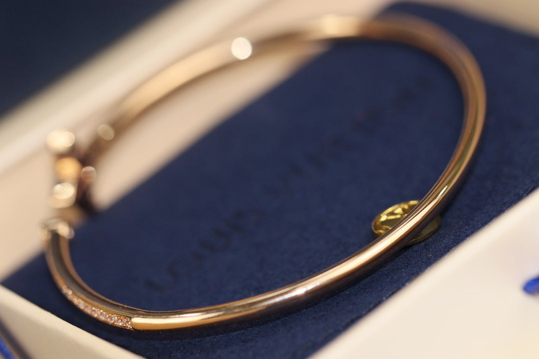 [⭐Renara]IDYLLE PINK GOLD OPEN BRACELET DIAMOND PAVED