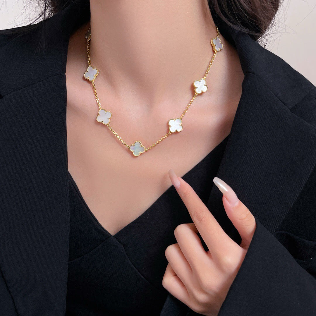 [⭐Renara]CLOVER 10 MOTIFS WHITE MOTHER OF PEARL NECKLACE