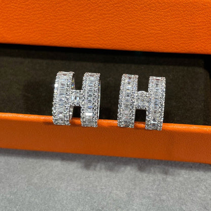 [⭐Renara]H STUD EARRINGS WITH SILVER DIAMONDS