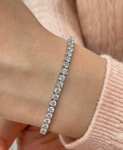 [⭐Renara]  CLASSIC BASEBALL BRACELAT, 52 DIAMOND
