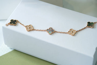 [⭐Renara] CLOVER 5 MOTIF GRAY MOP BRACELET COLLECTION