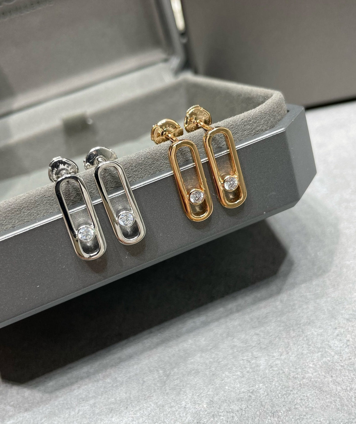[⭐Renara]MOVE UNO SMALL 1 DIAMOND EARRINGS